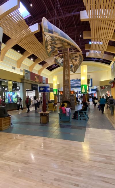 Vaughan_Mills_Neighbourhood_1_seating_area_2022-min